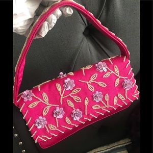 Beaded clutch handbag